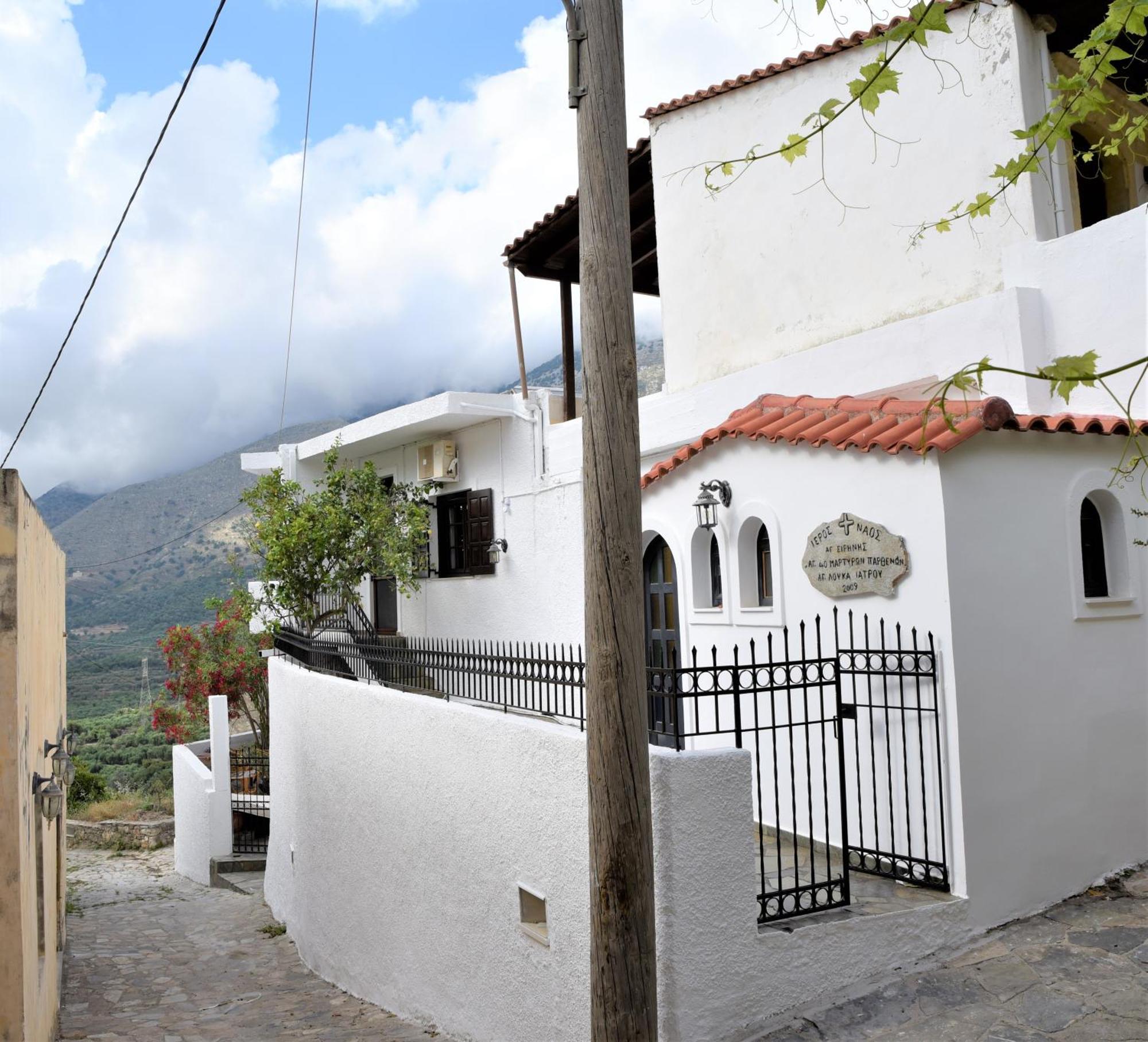 Lale'S House Villa Garazo Luaran gambar