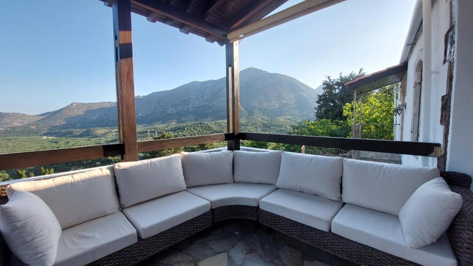 Lale'S House Villa Garazo Luaran gambar