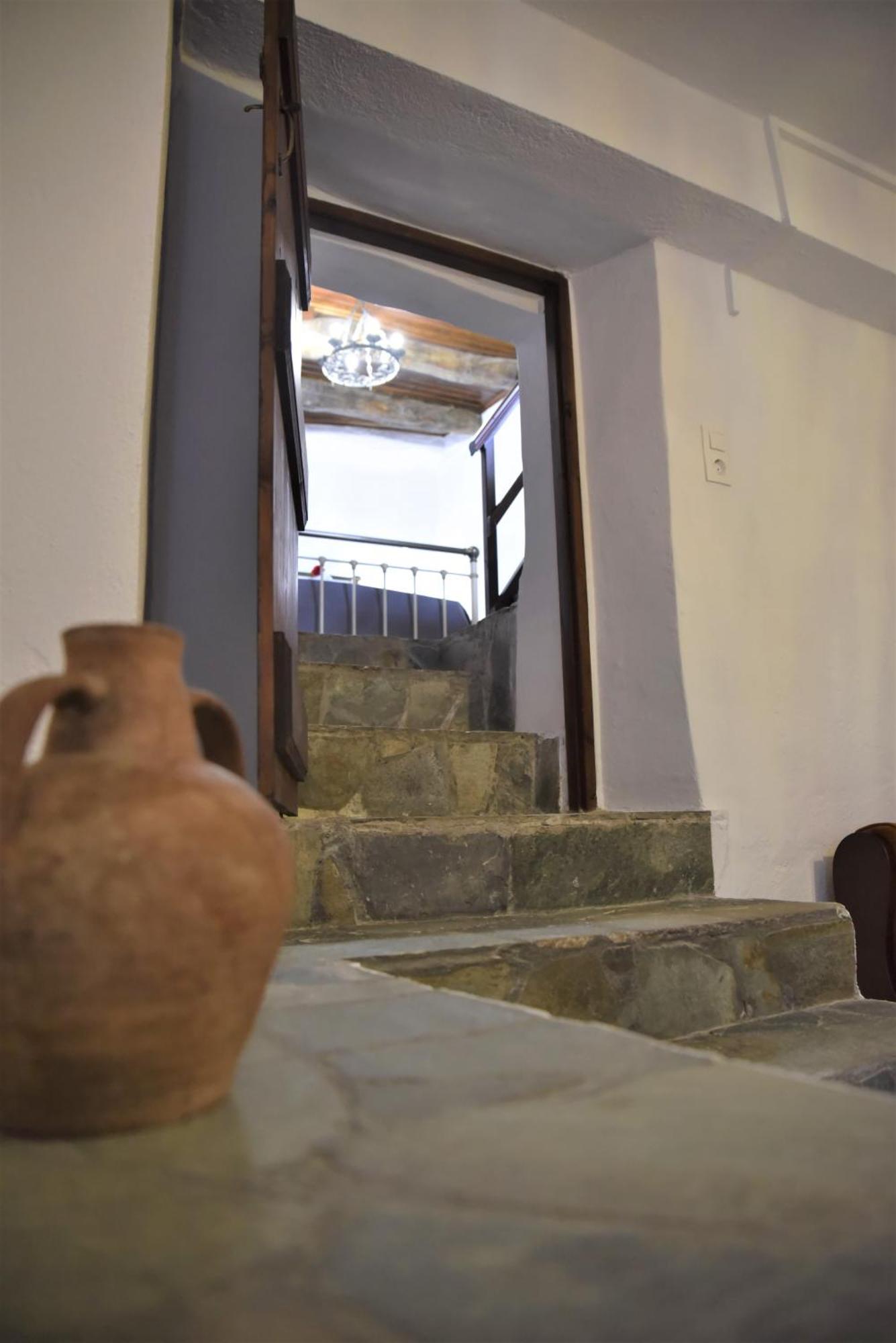Lale'S House Villa Garazo Luaran gambar
